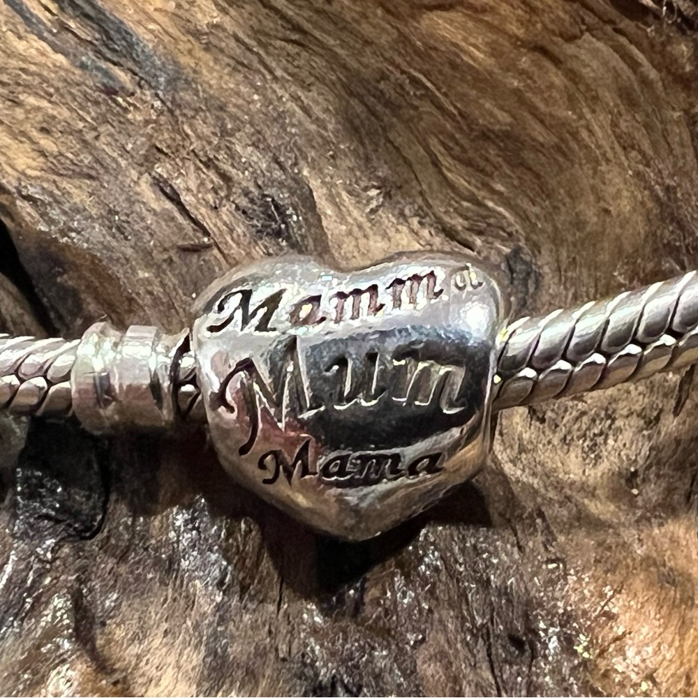 Authentic Pandora Bead A Mother's Heart Charm Retired Silver Mom Mama Mamma Mum